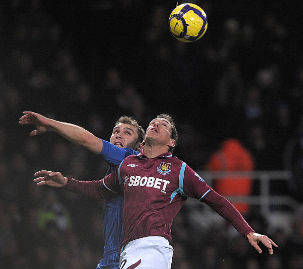 草皮上证明 草皮上证明