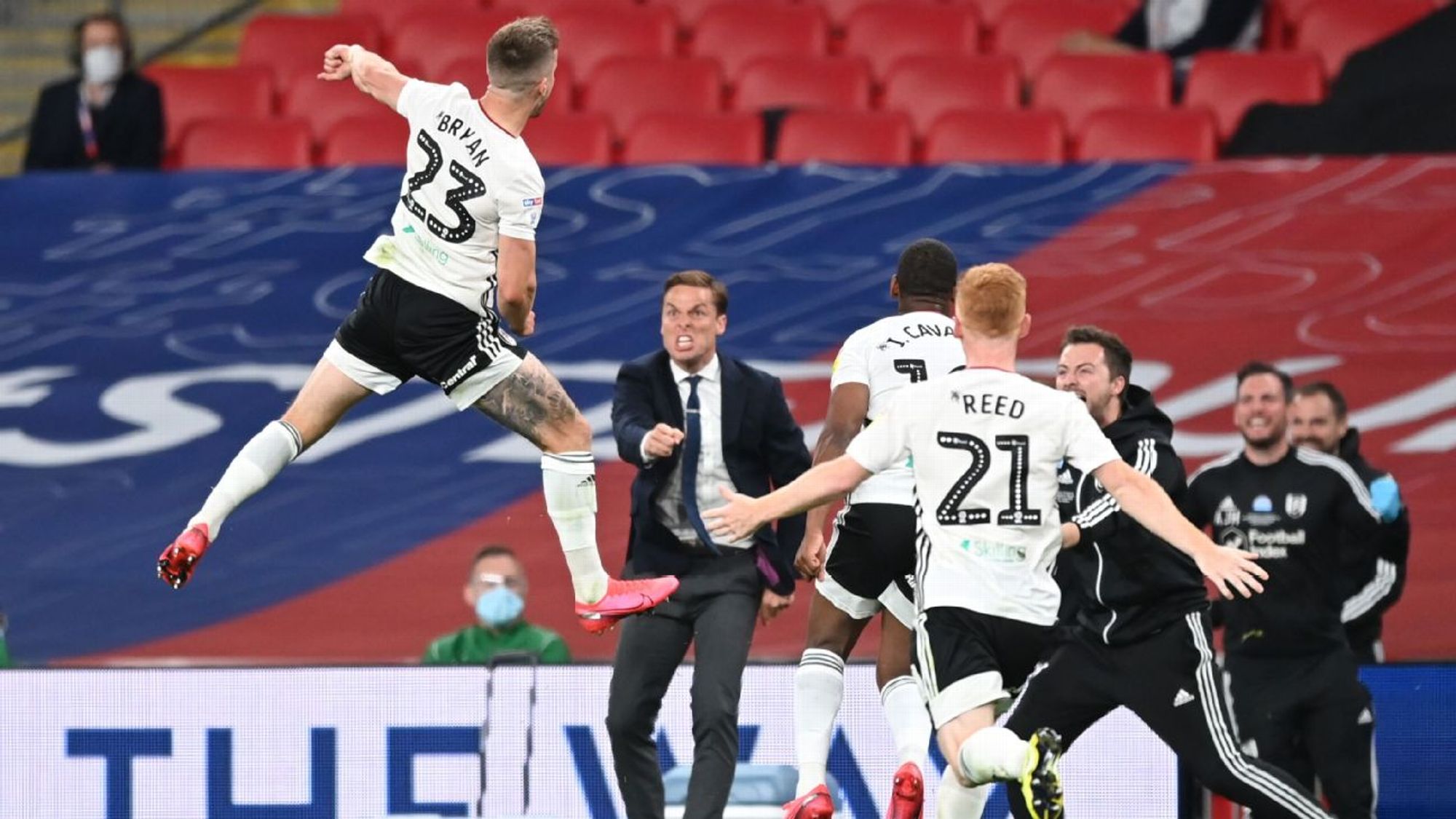 对他刮目相 对他刮目相