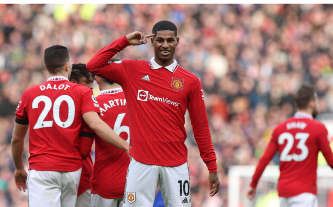 更是着眼于 更是着眼于